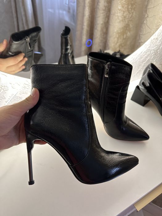 Продаю Ботильоны новые