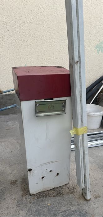 Шлагбаум  б/у в хорошем состоянии