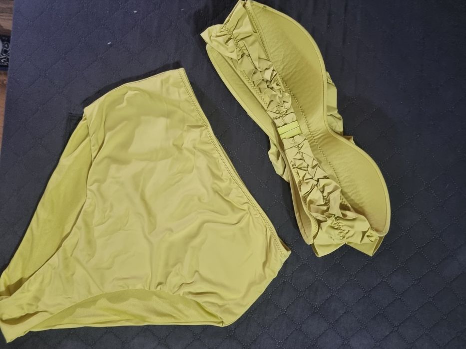 Бански костюм на Зара