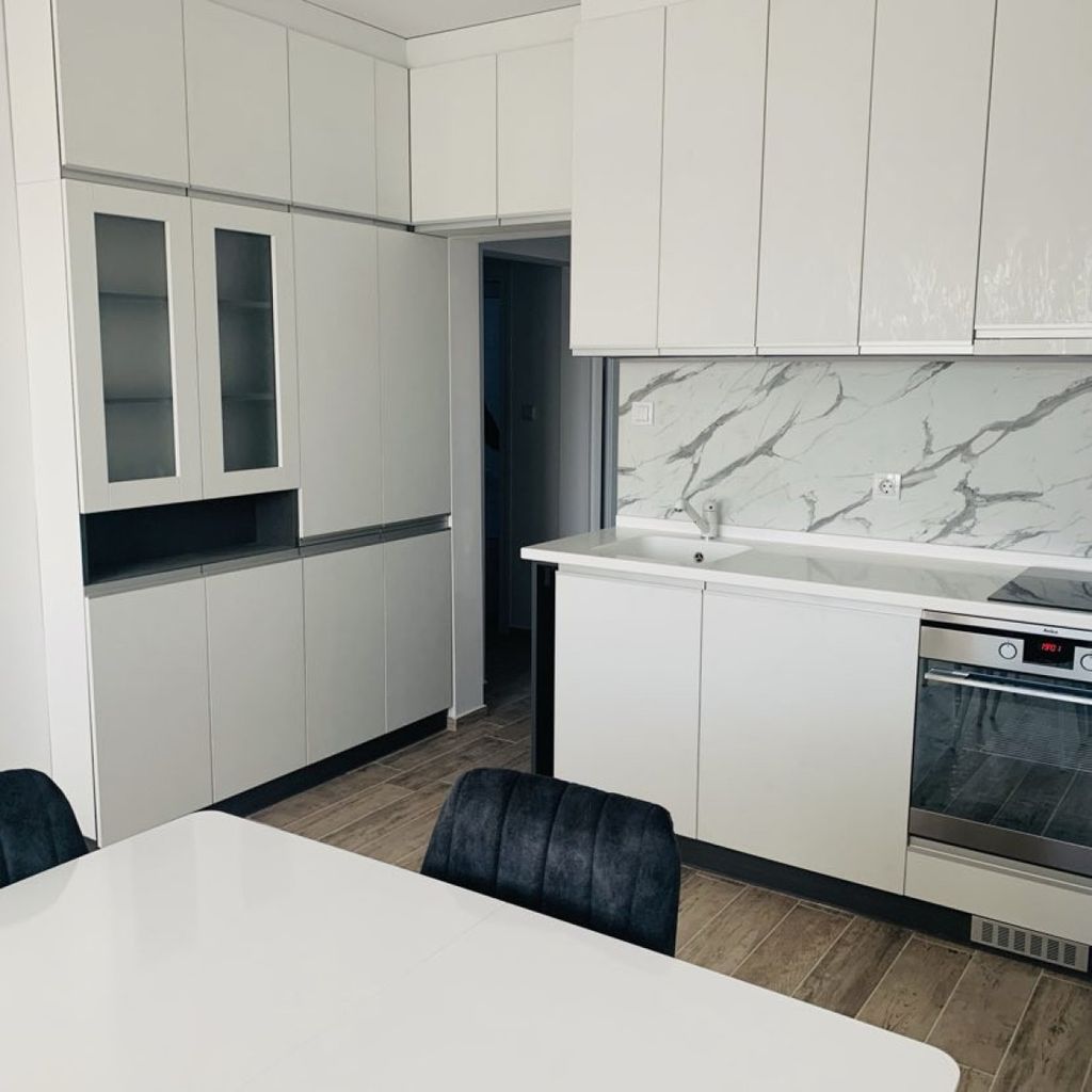Продава се Тристаен апартамент в Варна, Възраждане 3 - 65 кв.м за 2231 €/кв.м - Снимка #1