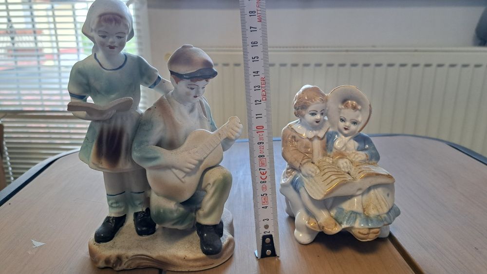 Set bibelouri de  portelan " Familie fericita"