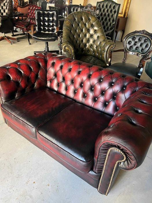 Canapea 2 locuri/Chesterfield!