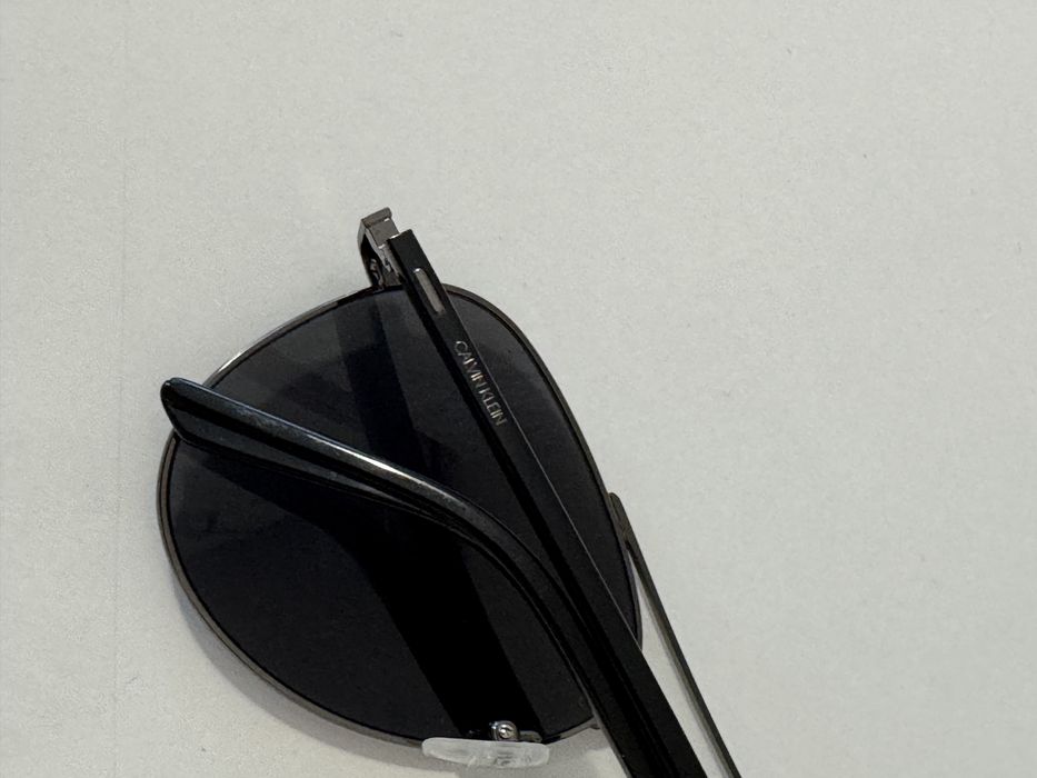 Calvin Klein слънчеви очила