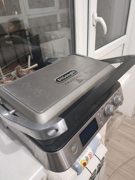 Гриль+вафельница DeLonghi MultiGrill CGH1030D