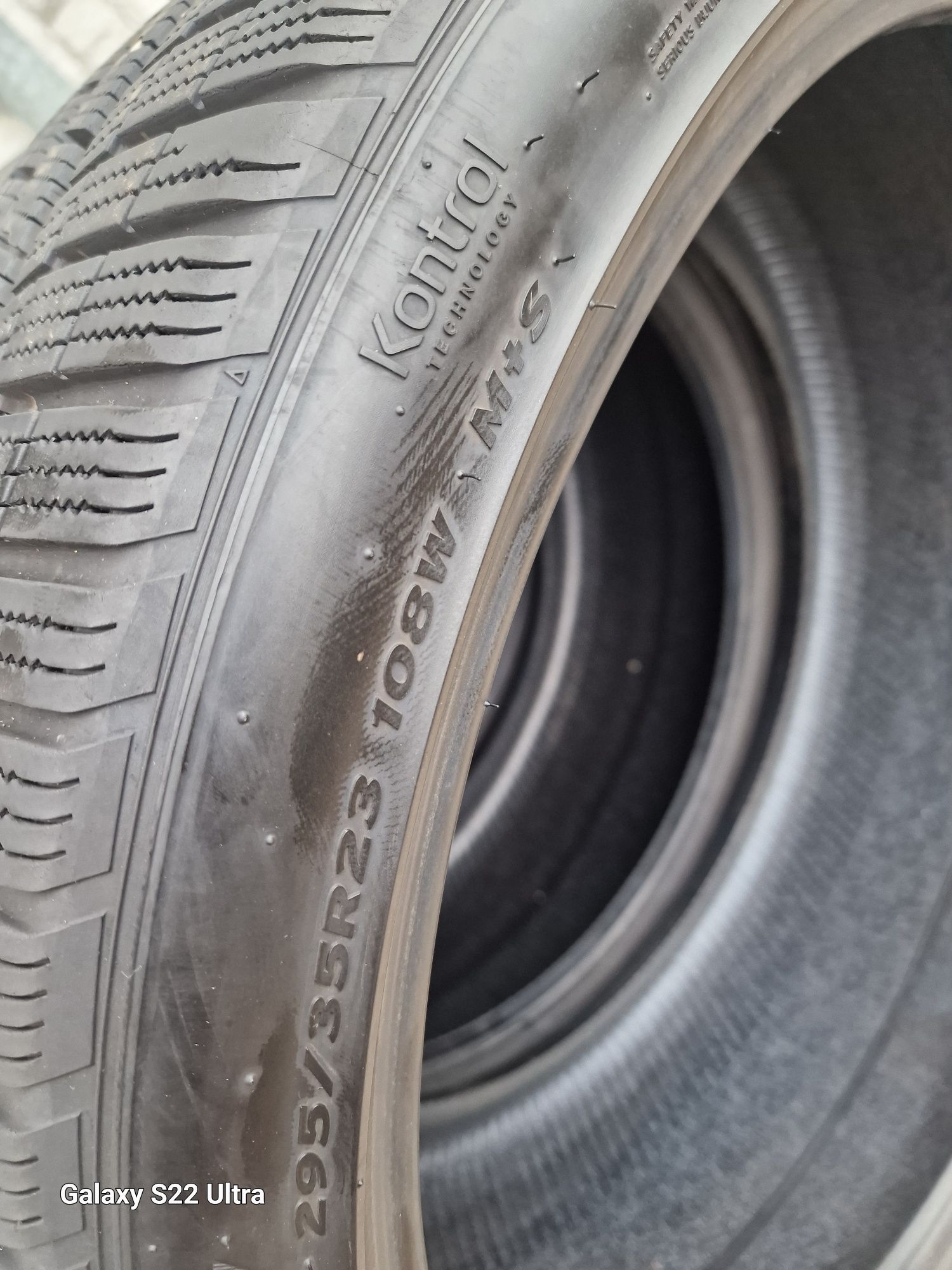 295 35 23 Hankook 4броя Замъка Ямбол