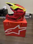 Каска Alpinestars в комплект с очила 100%