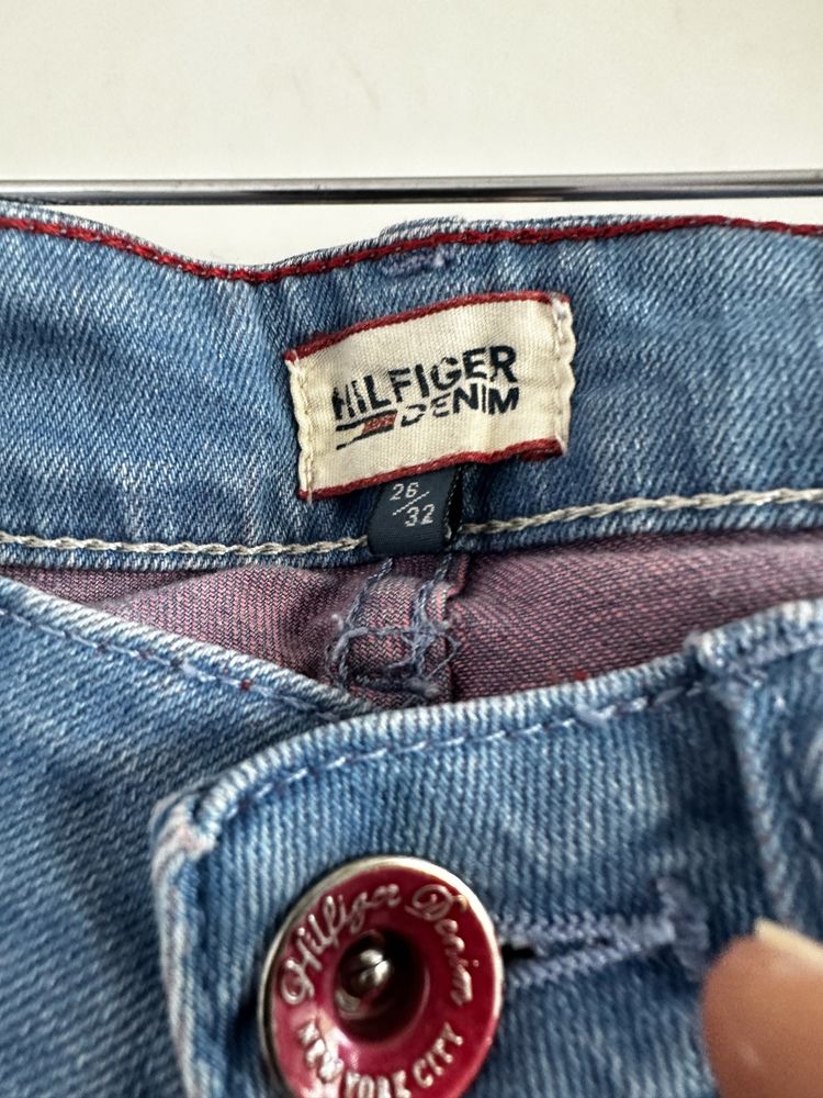 Vând blugi Tommy Hilfiger Măsura 26