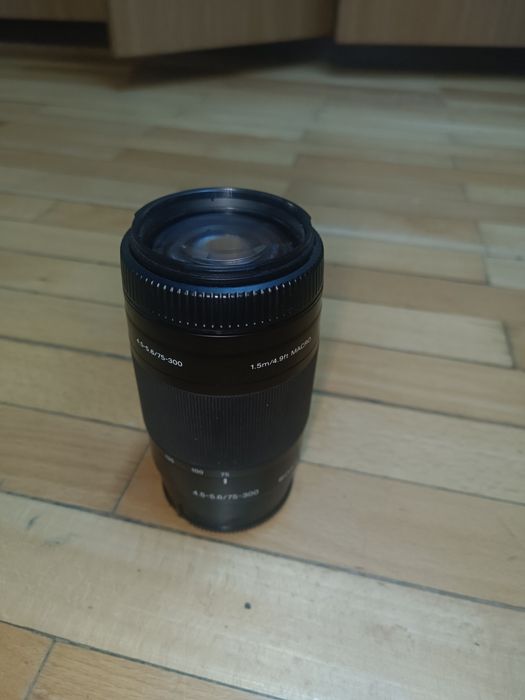 Obiectiv   Sony 75-300/f4.5-5.6