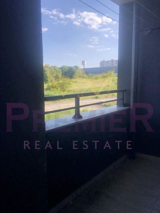 Продава се Двустаен апартамент в Бургас, Меден рудник - зона Д - 72 кв.м за 2084 €/кв.м - Снимка #8