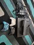 Xbox One + 3 buc controller + jocuri