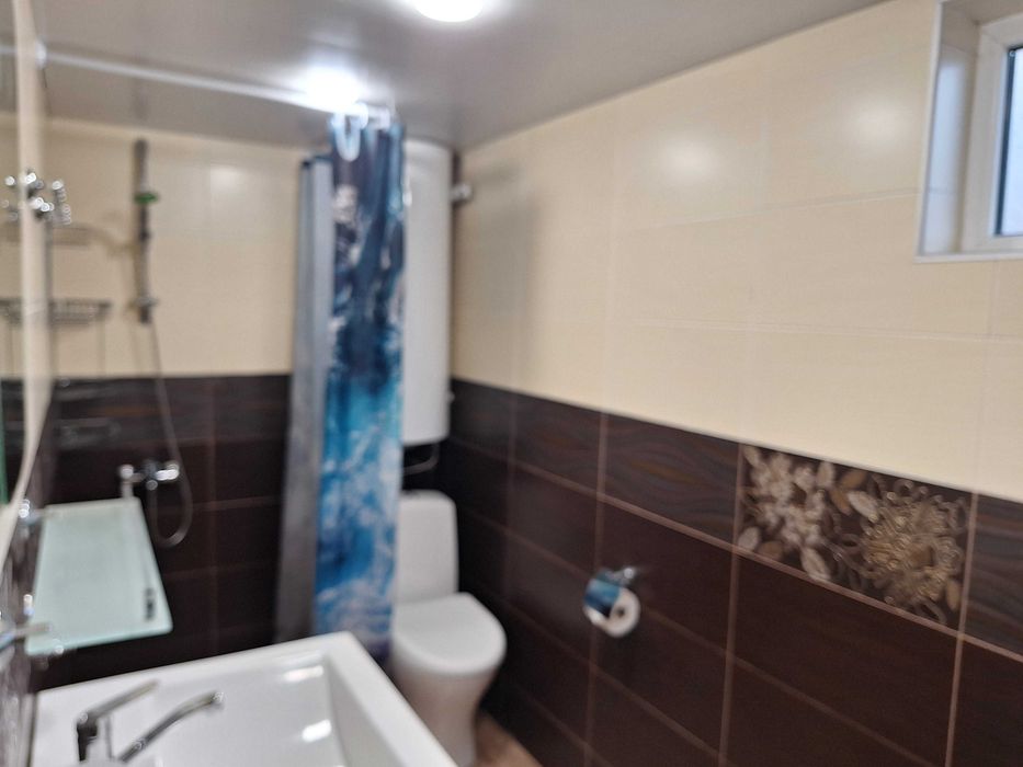 Самостоятелен етаж от къща