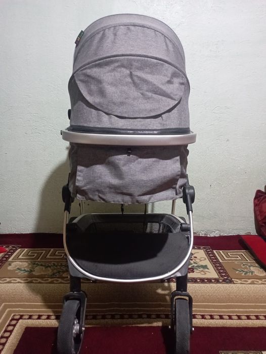 Продается коляска в отличном состоянии