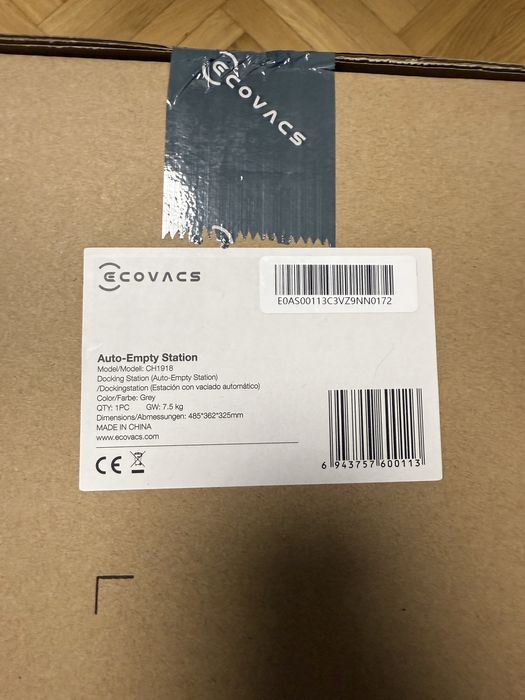 Se vinde acest aspirator ecovacs