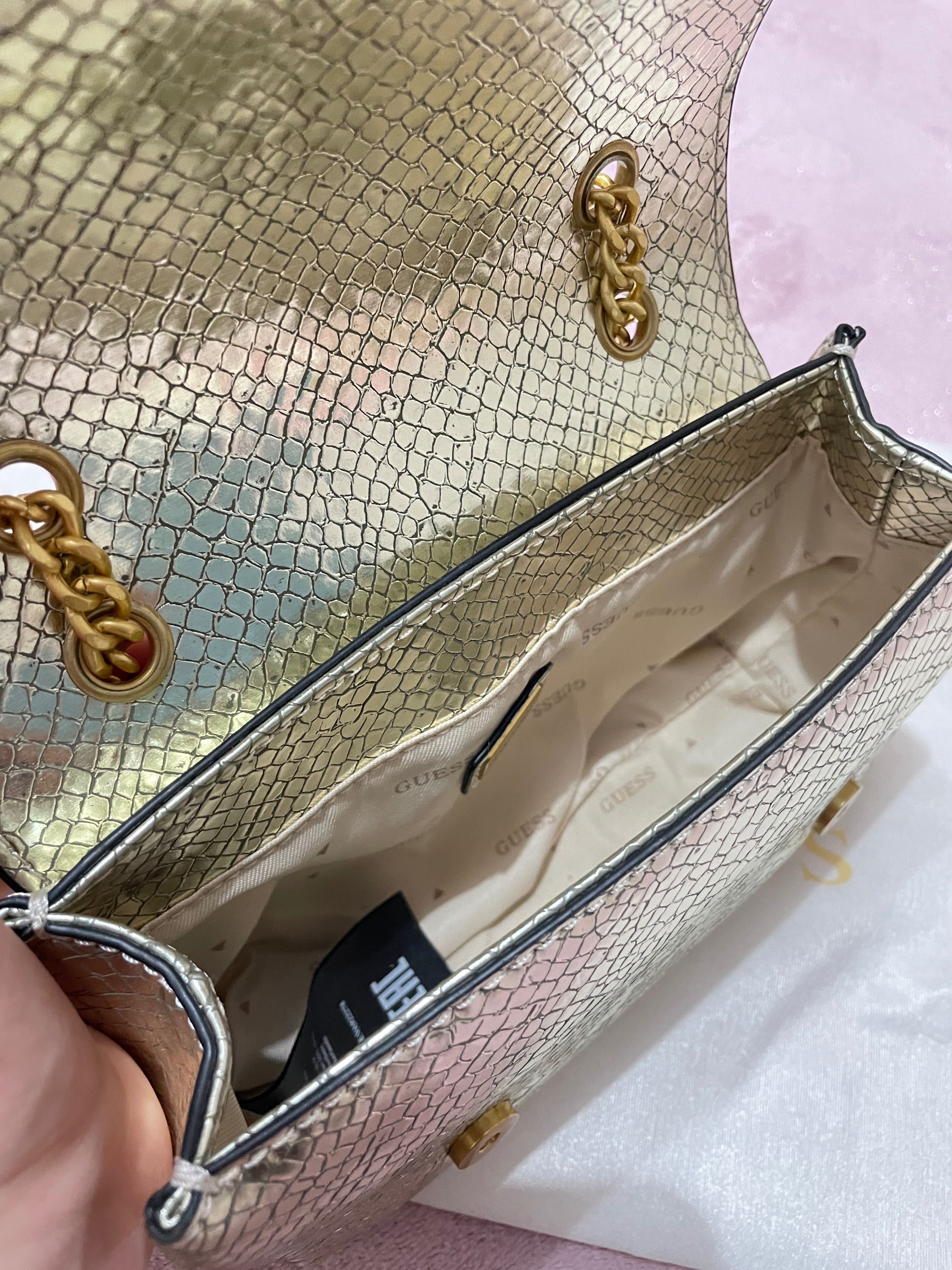 Оригинална дамска чанта Guess