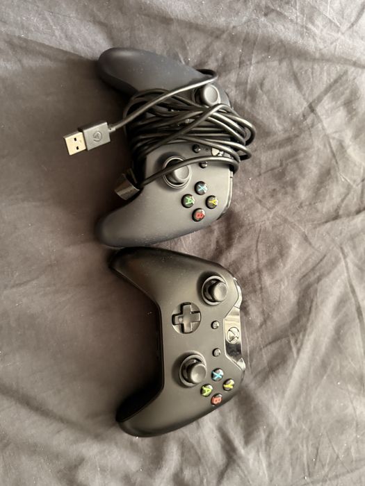 xbox one 512 Gb + 2 controlere