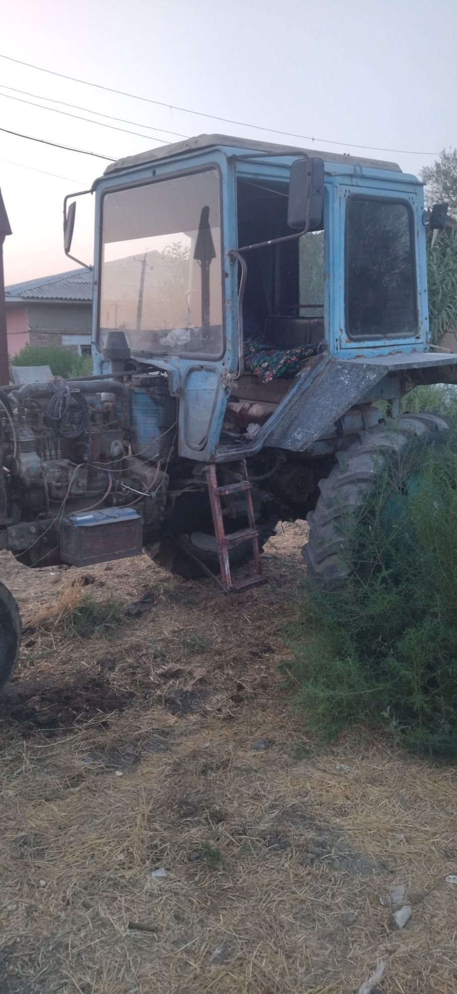 Traktor MTZ 80 sotiladi