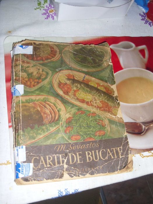 Carte  de bucat . vechi