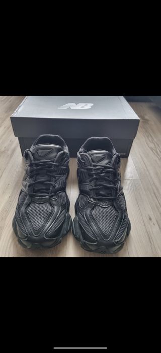 New balaсе черни маратонки