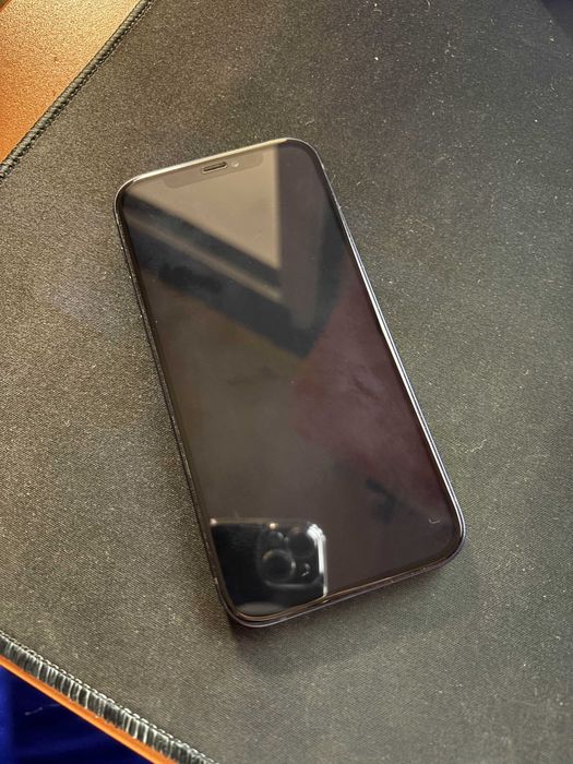 Iphone 12 64GB с аксесоари