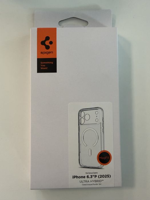 Продавам кейс за iPhone 17 Pro - Spigen ultra hybrid magfit