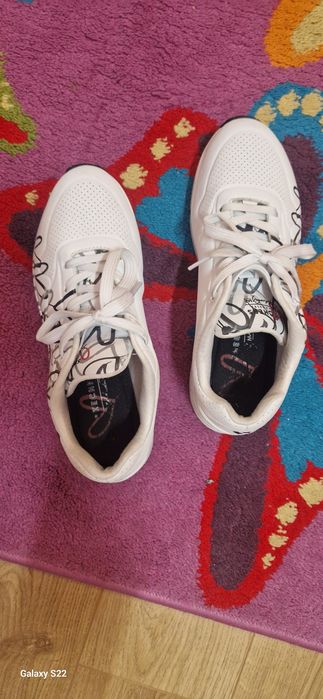 Skechers сникърси