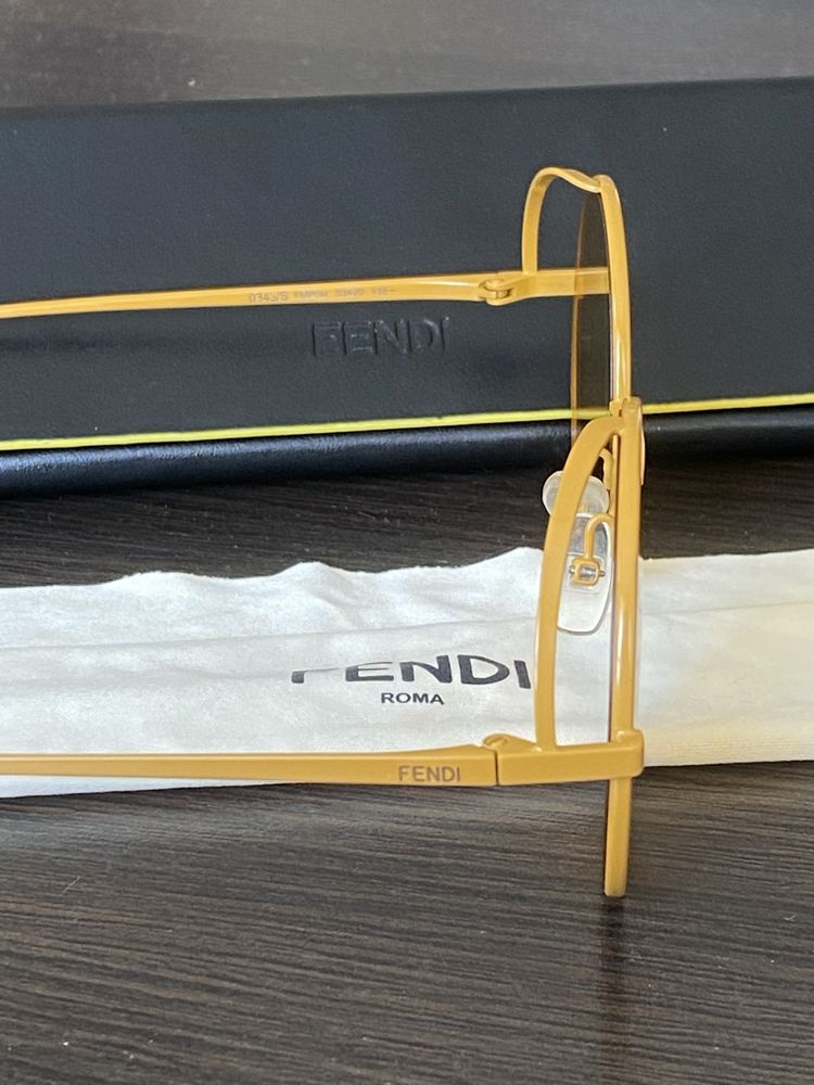 Слънчеви очила fendi