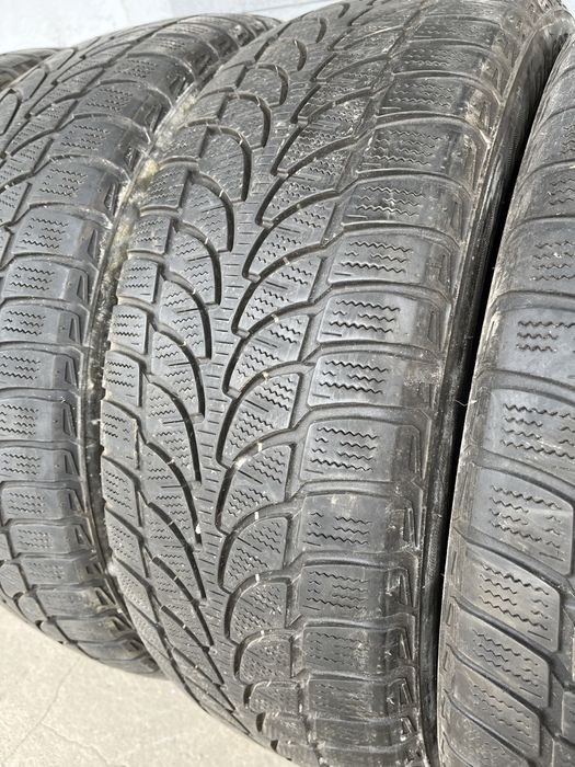 4 бр. зимни гуми 235/60/18 Bridgestone 5,2-6 mm DOT 3215