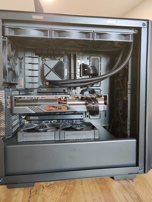 PC Gaming High-End |Ryzen 5 7600X|RX 7800XT|DDR5 32GB|DeepCool Stealth