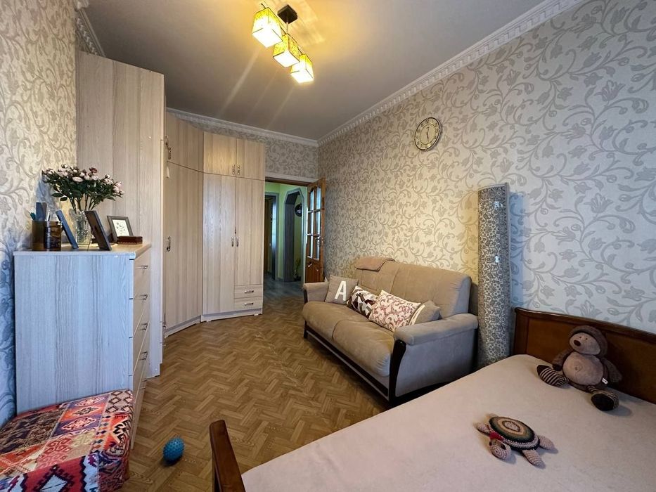 #014 . Срочно продаётся 2 х комнатная . Максим Горький