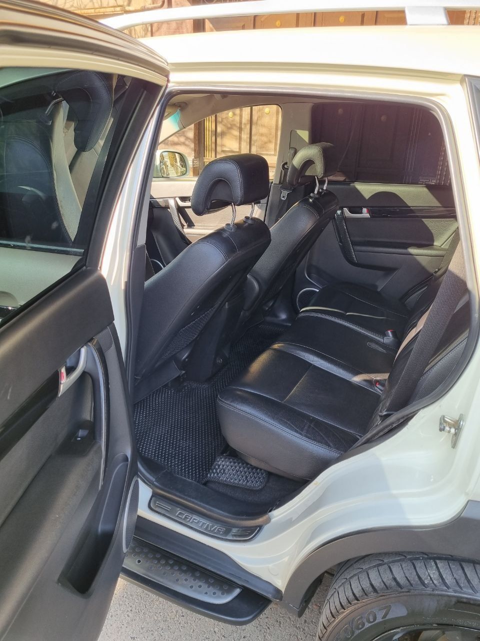 Captiva 2 2011 yil 
Probek 200.000km
Hadavoy polni qilingan 
Amartizat