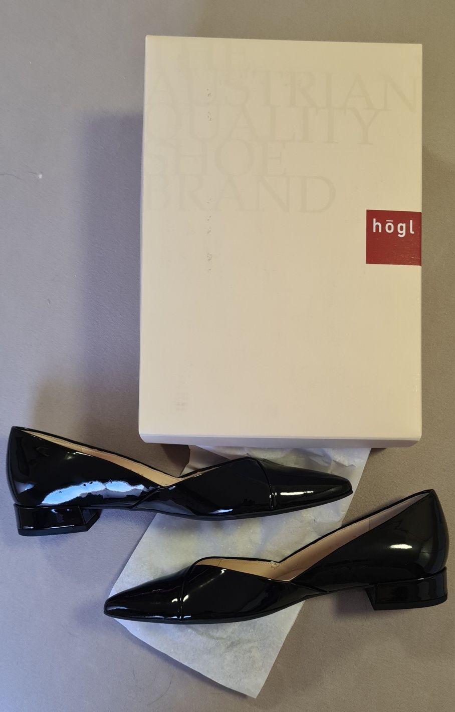 Елегантни лачени обувки с нисък ток Högl №38
