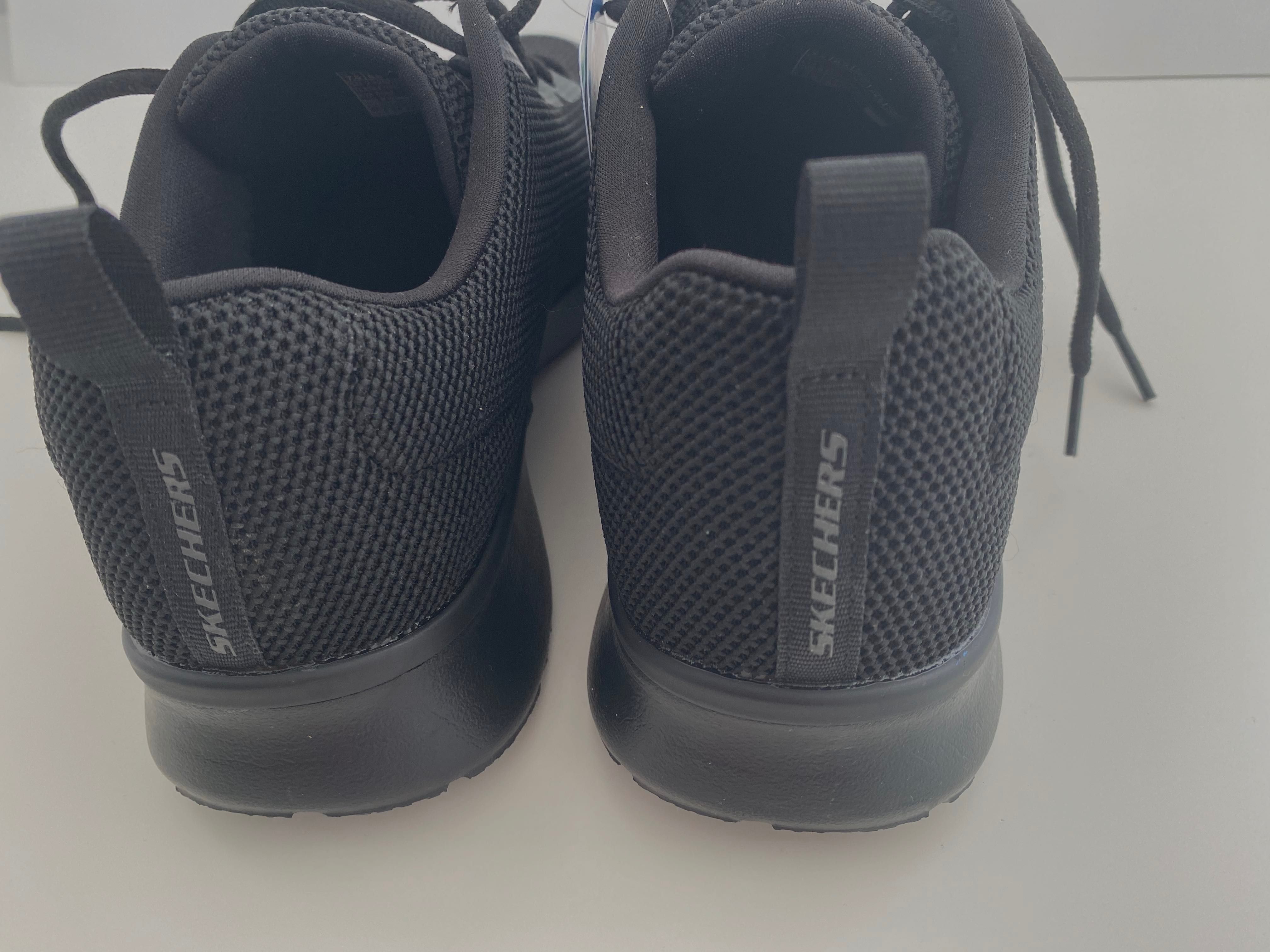 Pantofi sport noi, Skechers, mărime 40, unisex