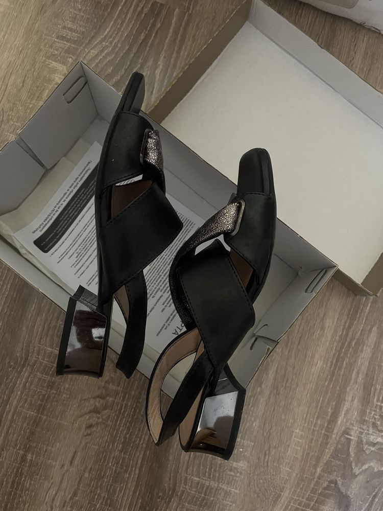 Дамски сандали GiAnni