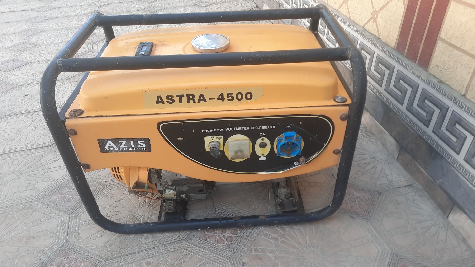 Dvijok sotiladi xolati yaxshi ishlashi zor 3 Kv li