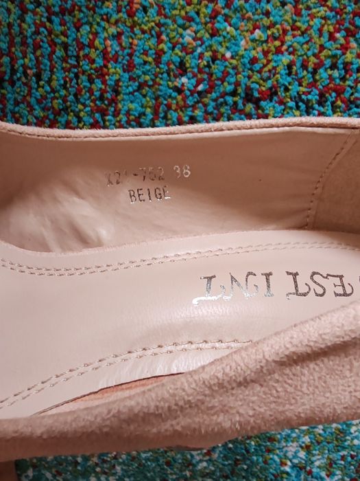 Pantofi bej cu toc gros masura 38