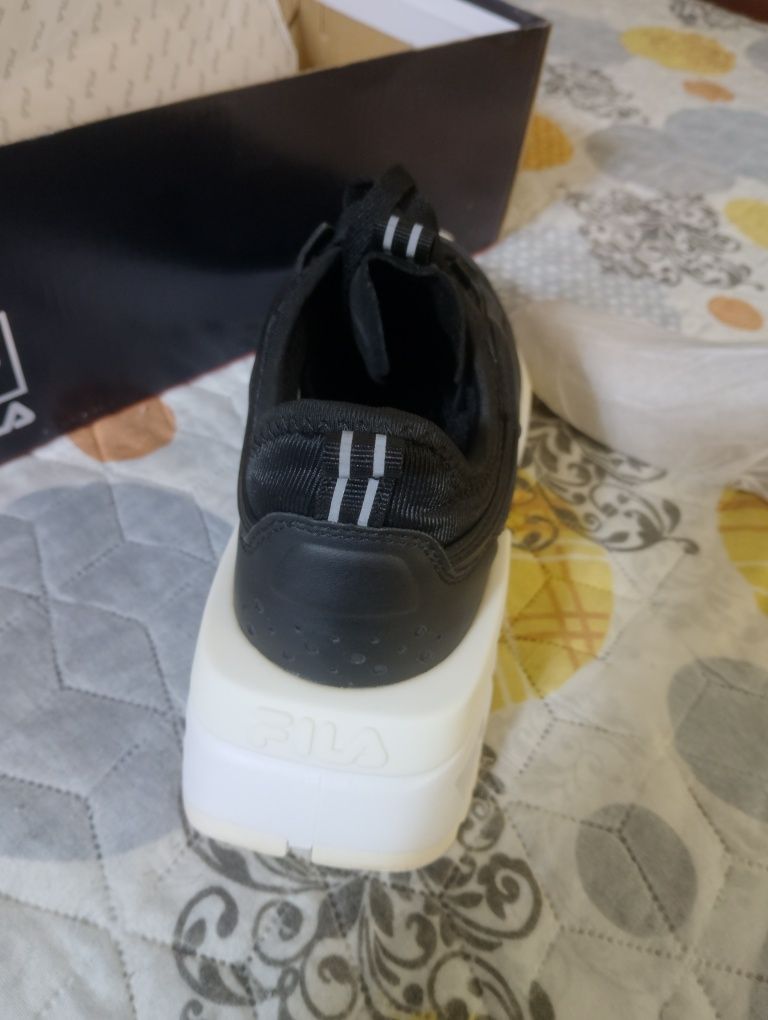 Маратонки Фила/Fila 38 нови