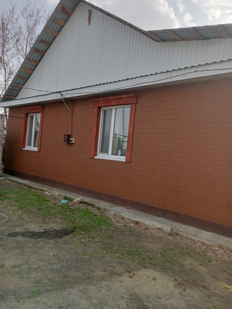 продается два дома в Ждановке