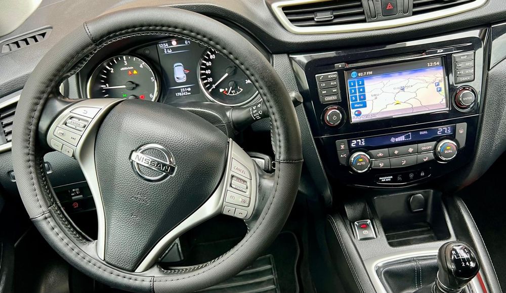 Nissan Qashqai 1.6 D*Euro 6*Camera marsalier*Navi*Tempomat*Incalzire s