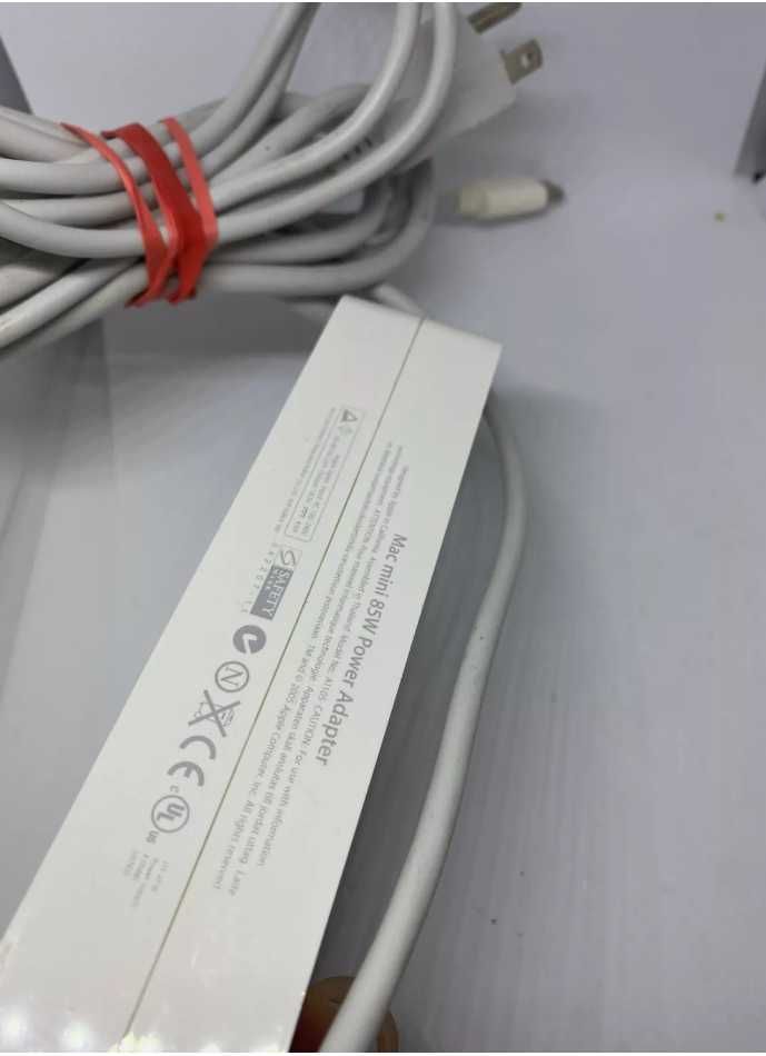 Лаптоп - Тип-Захранващ адаптер -Марка-Apple !