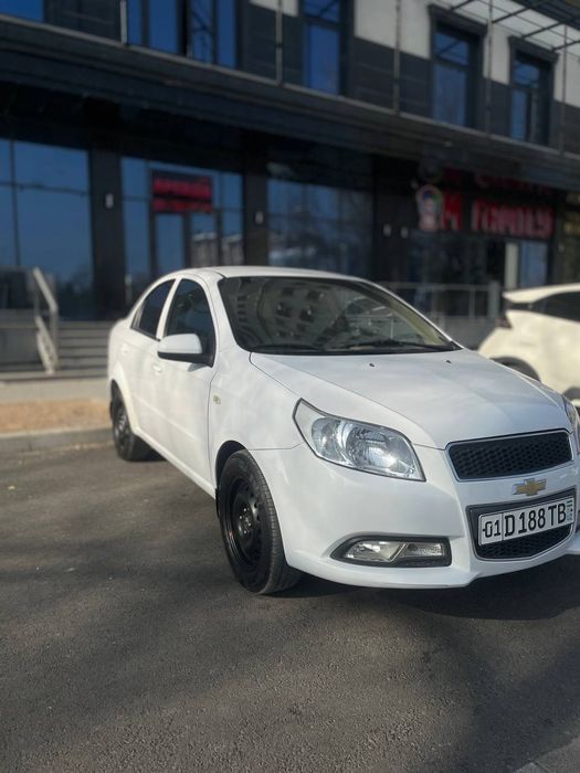 Chevrolet neksa 3 sotiladi