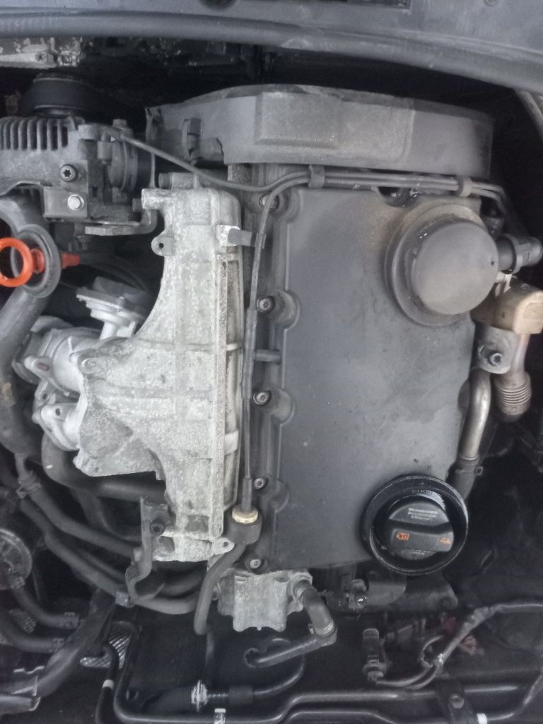 Injectoare audi A6 C6 A4 b7 2.0 bre