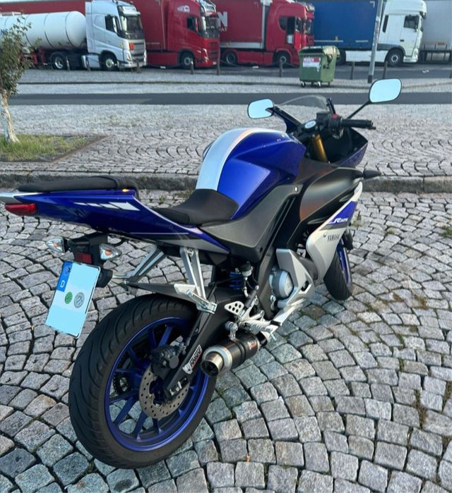 Yamaha YZF R125 2016