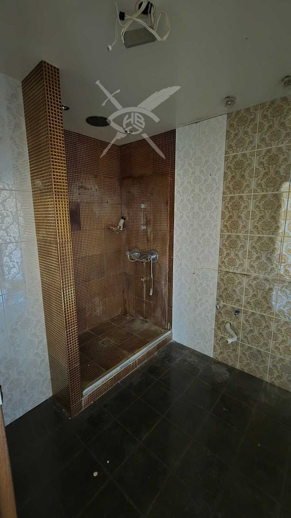 Продава се Двустаен апартамент в Пловдив, Център - 73 кв.м за 1918 €/кв.м - Снимка #3