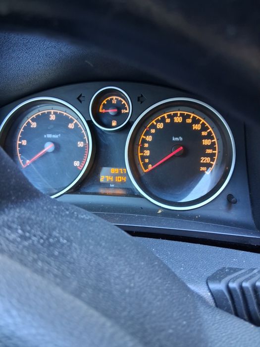 Opel Zafira 1.9 CDTI, an 2009 – foarte întreținută, fără probleme