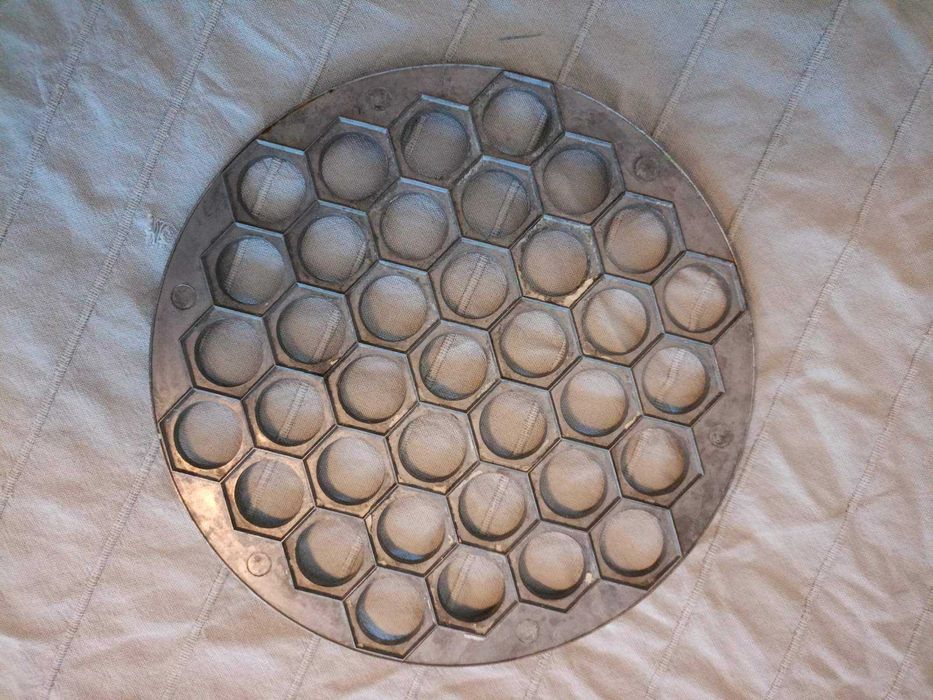 Алуминиева форма за пелмени