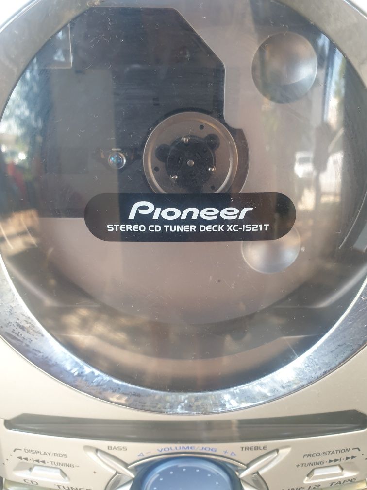 Музикален център Pioneer IS21T