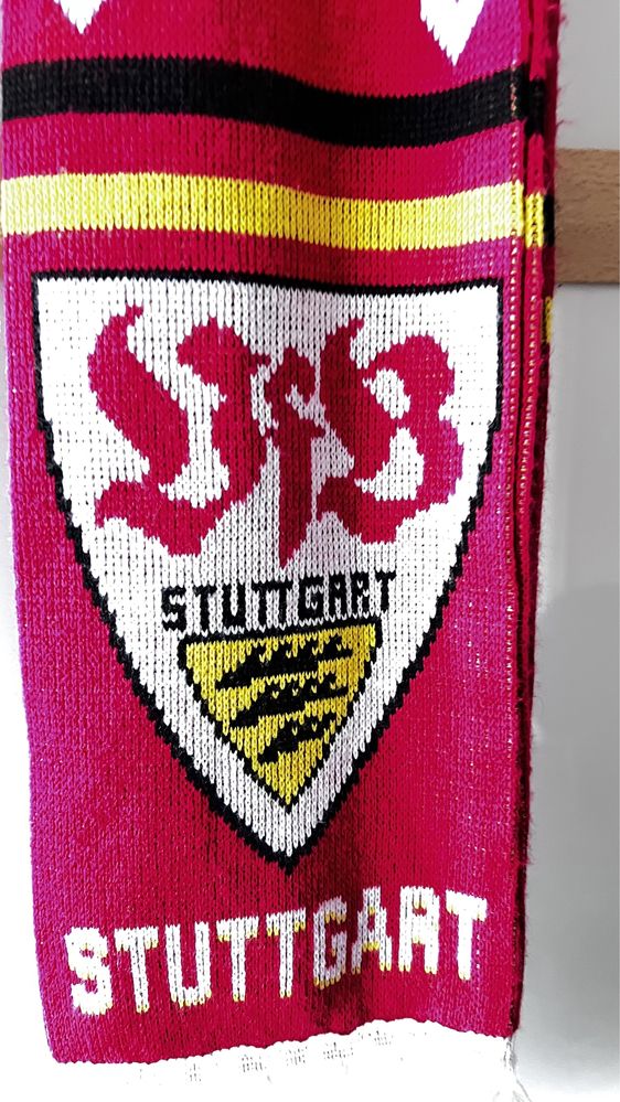 Fular fan fotbal ca nou VFB Stuttgart ,Liverpool sa dat