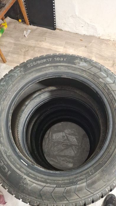 Продам шины 4 шт комплект