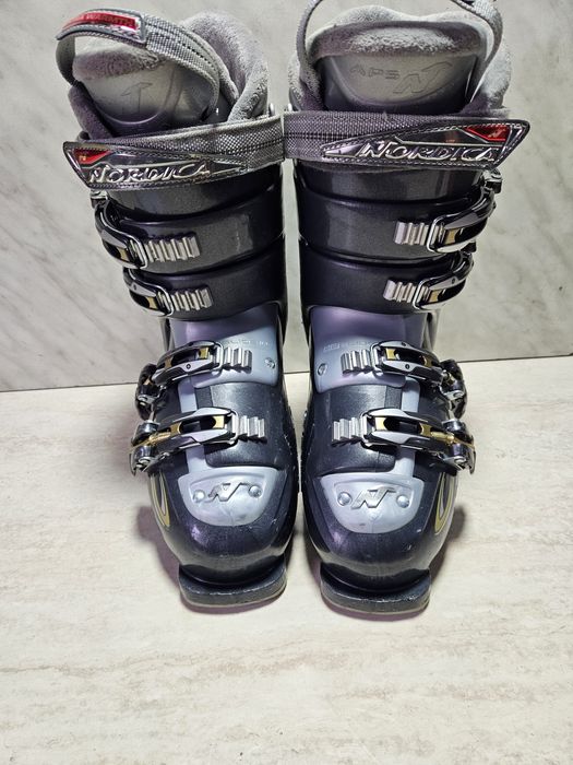 Clapari ski schi  Nordica mondo 25-25,5   corespunde mărimii 39-40