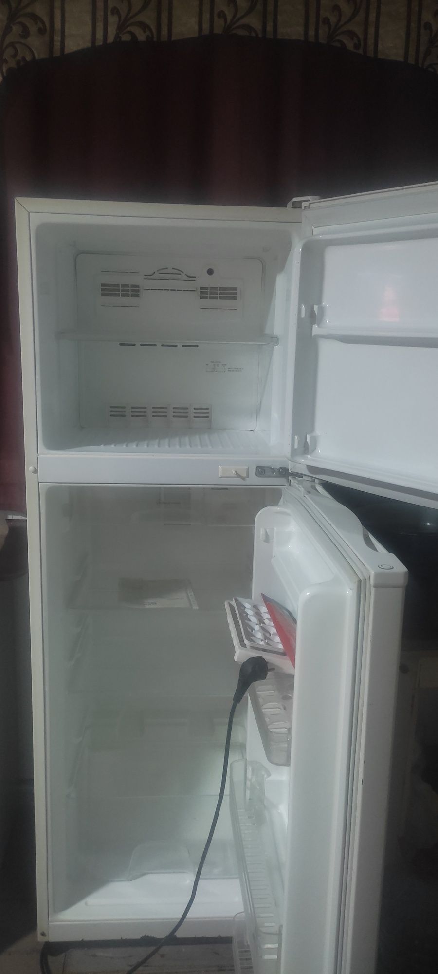 Холодильник Дэу продаю